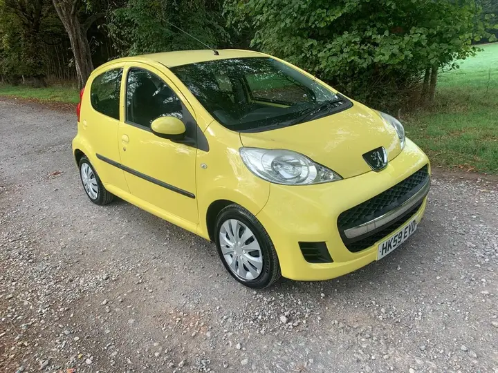 Peugeot 107 2010 photo 3