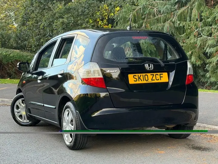 Honda Jazz 2010 photo 3