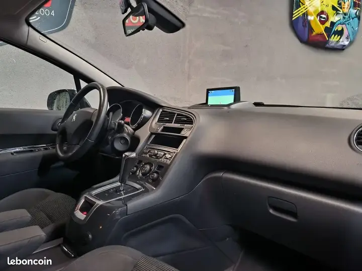 Peugeot 5008 2013 photo 3