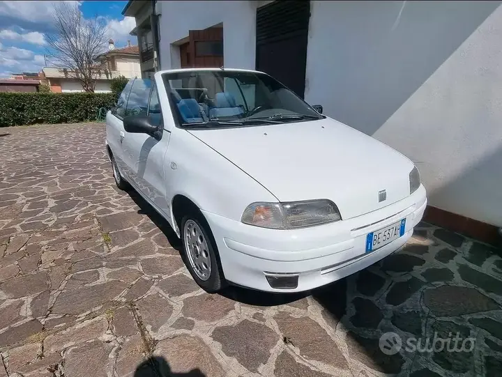 Fiat Punto 1999 photo 2