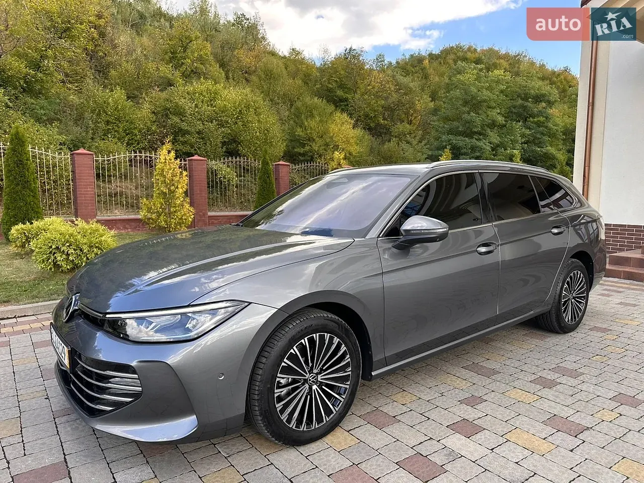 Volkswagen Passat 2025 photo 4