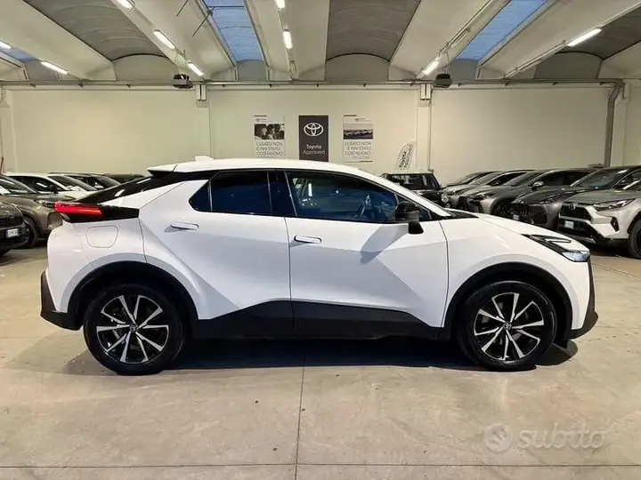 Toyota C-Hr 2024 photo 5