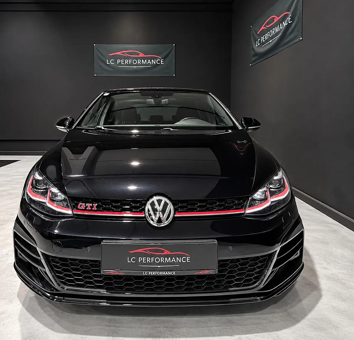 Volkswagen Golf 2018 photo 2
