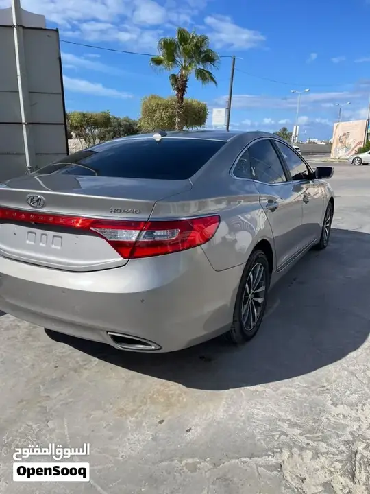 Hyundai Grandeur 2012 photo 2