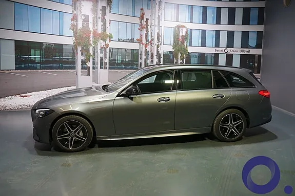 Mercedes-Benz C300 2022 photo 4