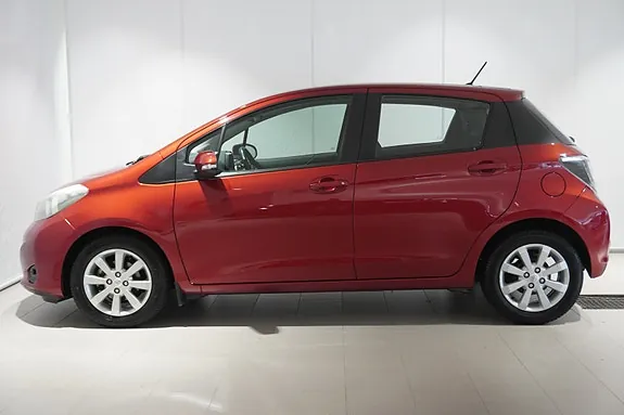 Toyota Yaris 2014 photo 3