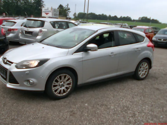 Ford Focus 2011 photo 2