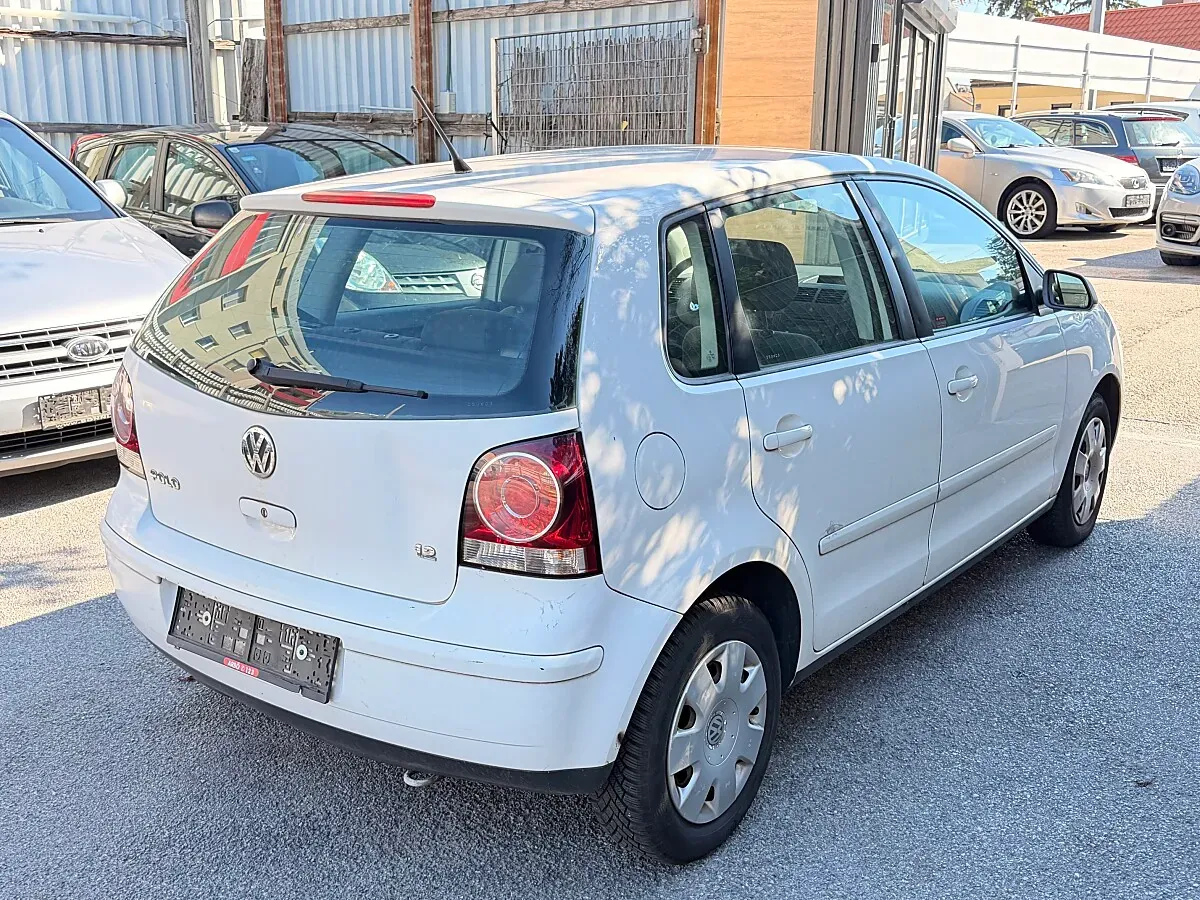 Volkswagen Polo 2005 photo 3