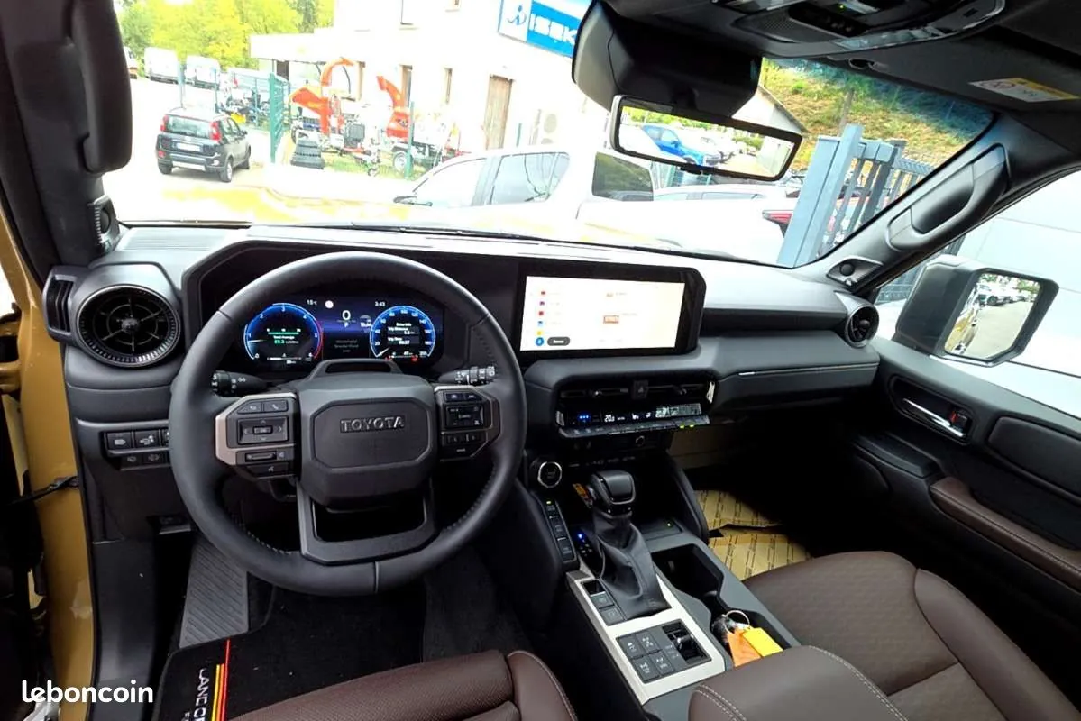 Toyota Land Cruiser 2024 photo 2