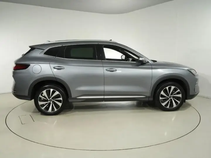 BYD Seal U 2026 photo 3