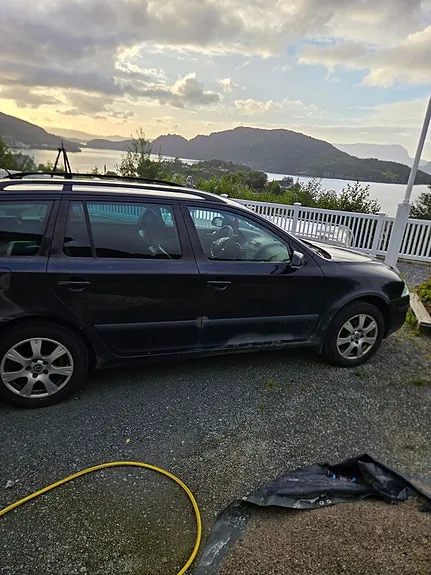 Skoda Octavia 2007 photo 2