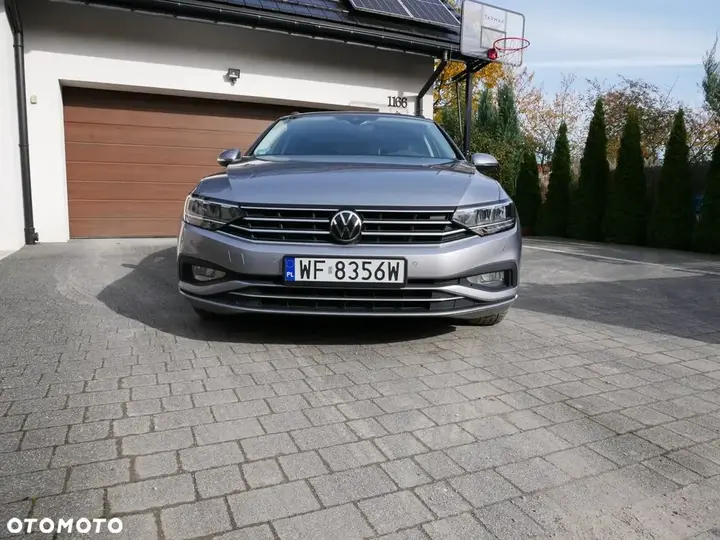 Volkswagen Passat 2022 photo 3