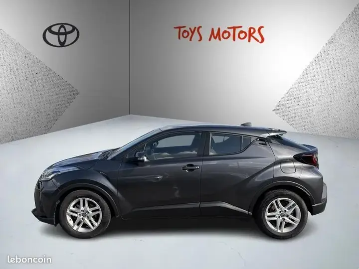 Toyota C-Hr 2023 photo 2