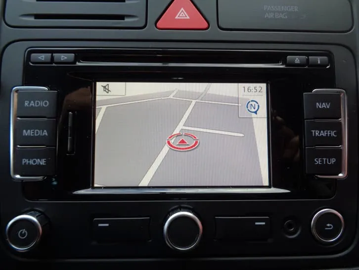 Volkswagen Golf Plus 2011 photo 3