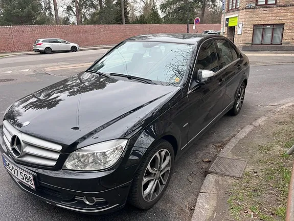 Mercedes-Benz C180