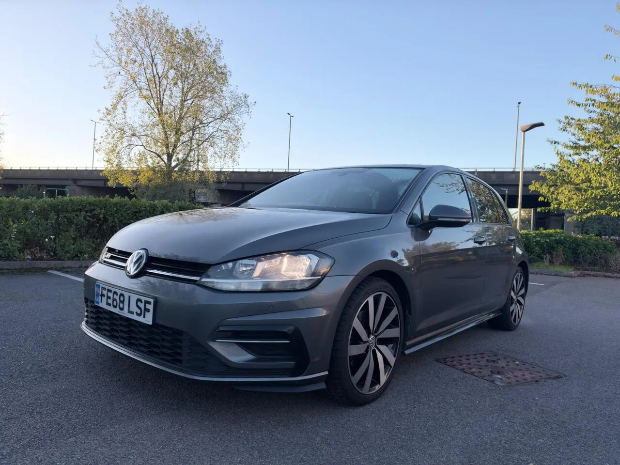 Volkswagen Golf 2018 photo 2