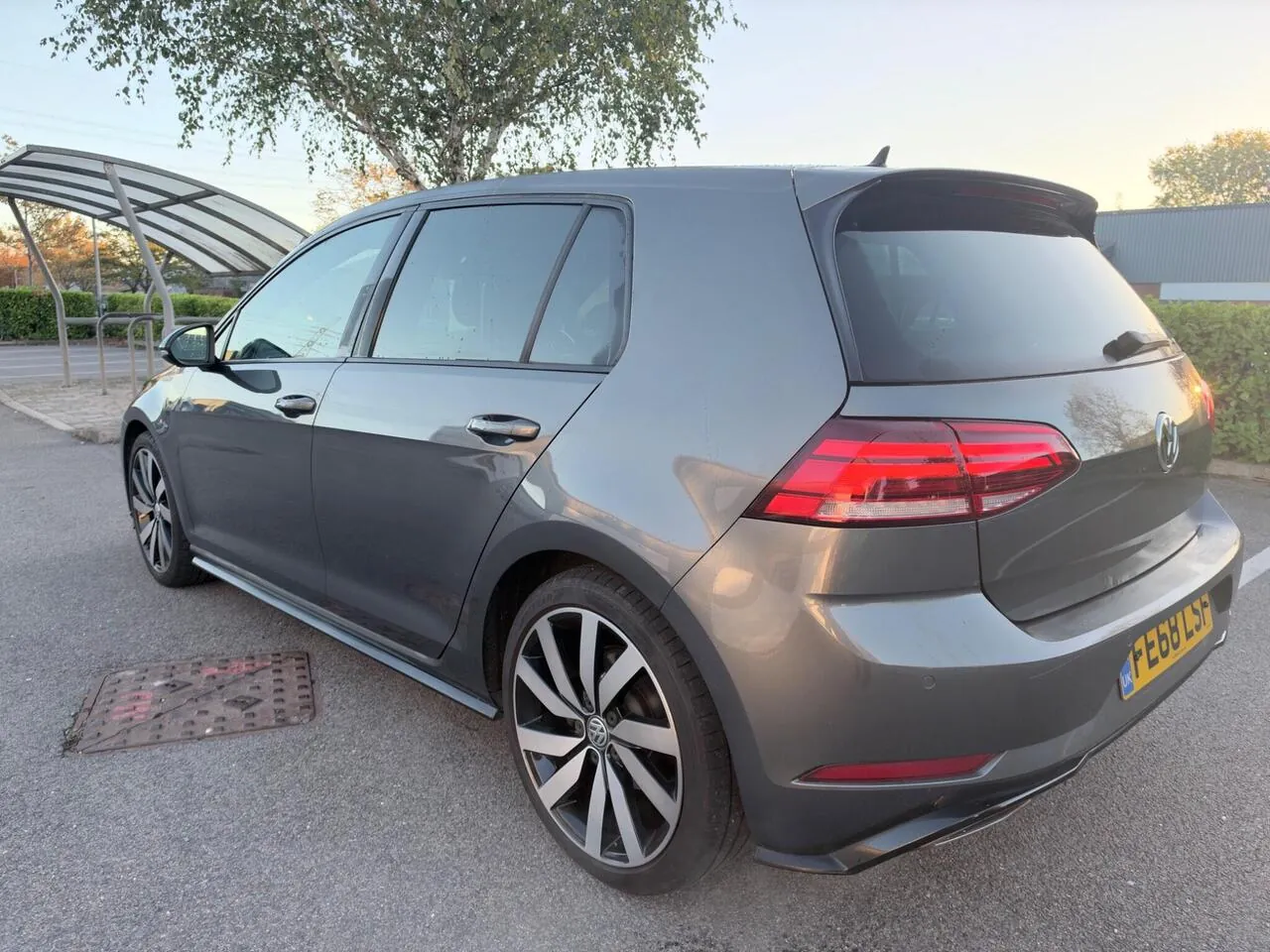 Volkswagen Golf 2018 photo 3