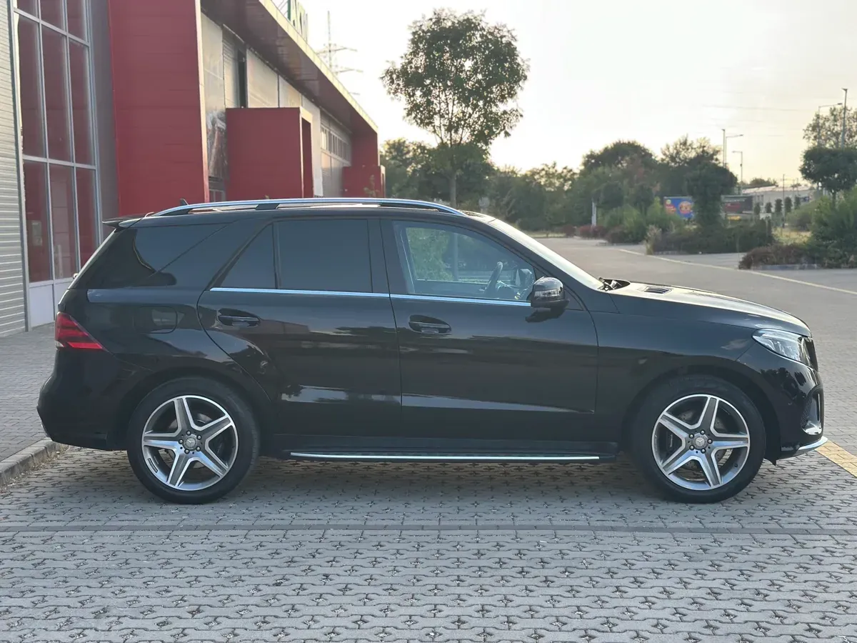 Mercedes-Benz Gle-Class 2015 photo 3