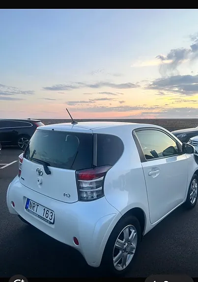Toyota Iq 2011 photo 4