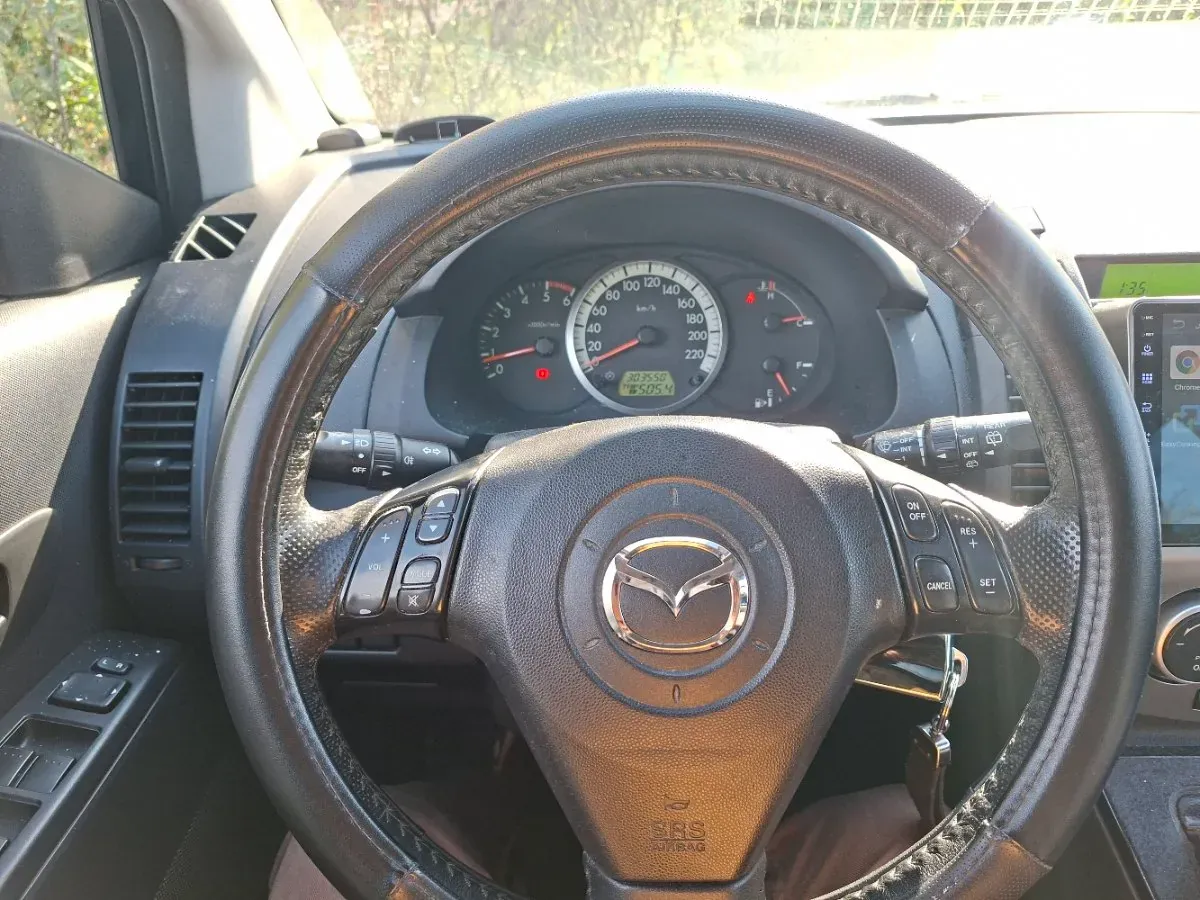 Mazda Mazda5 2008 photo 2