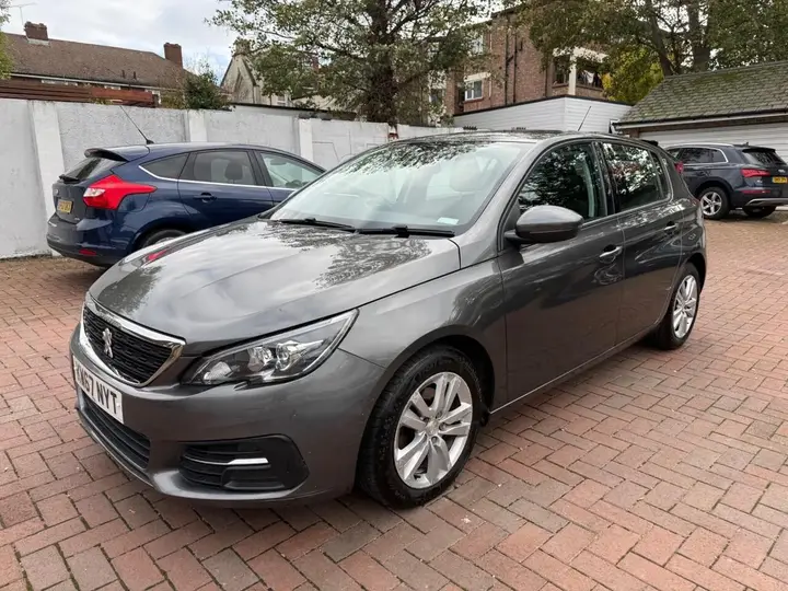 Peugeot 308 2017 photo 2
