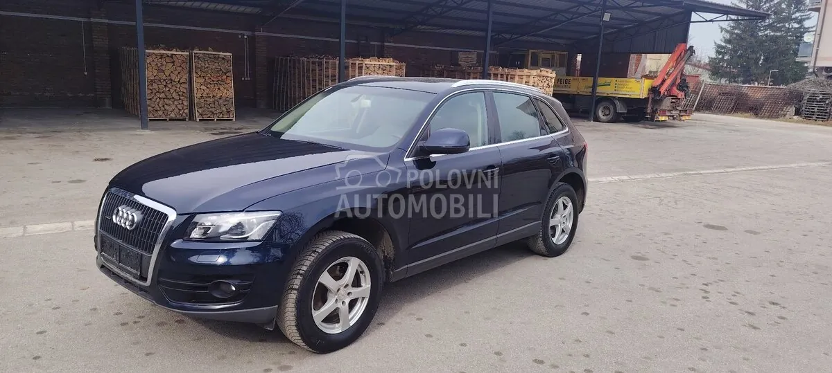 Audi Q5 2010 photo 2