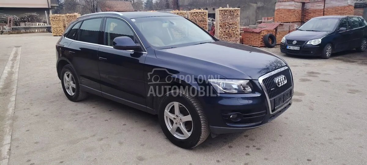 Audi Q5 2010 photo 4