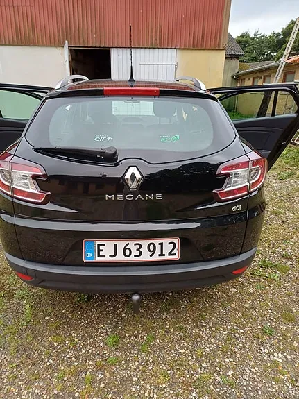 Renault Megane 2011 photo 2