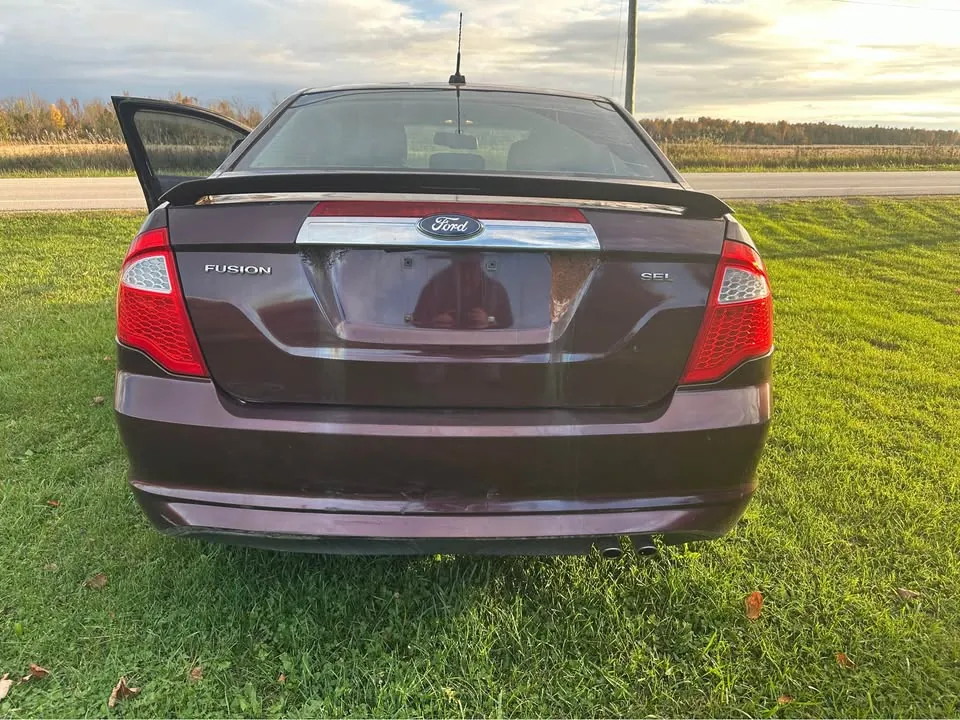 Ford Fusion 2011 photo 4