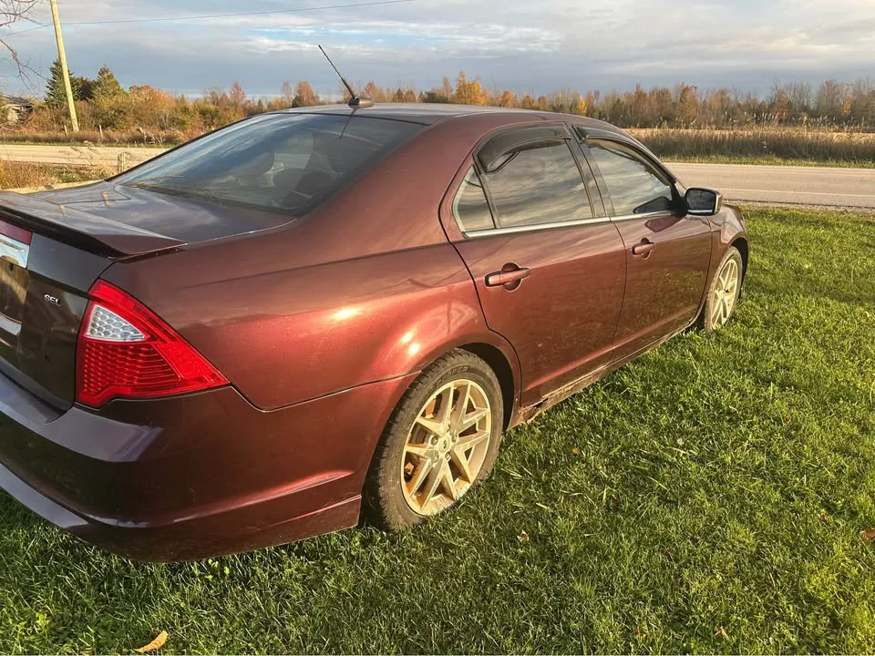 Ford Fusion 2011 photo 3