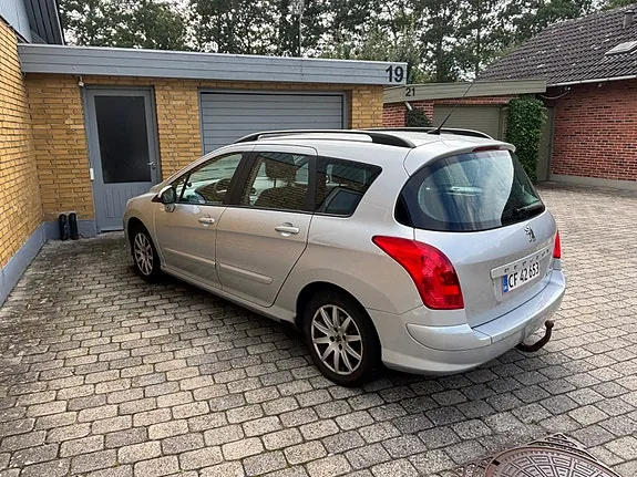 Peugeot 308 2010 photo 3