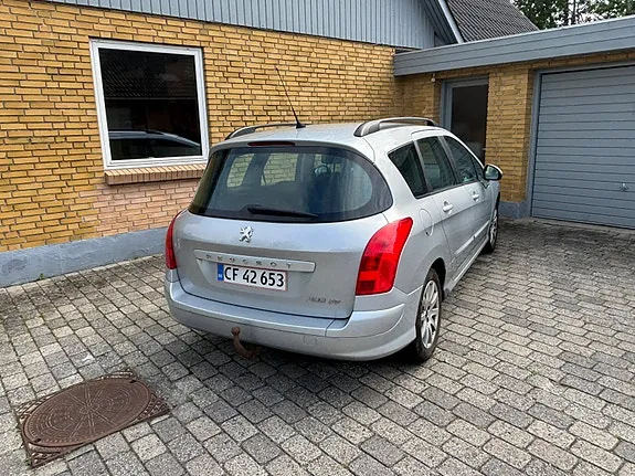 Peugeot 308 2010 photo 2