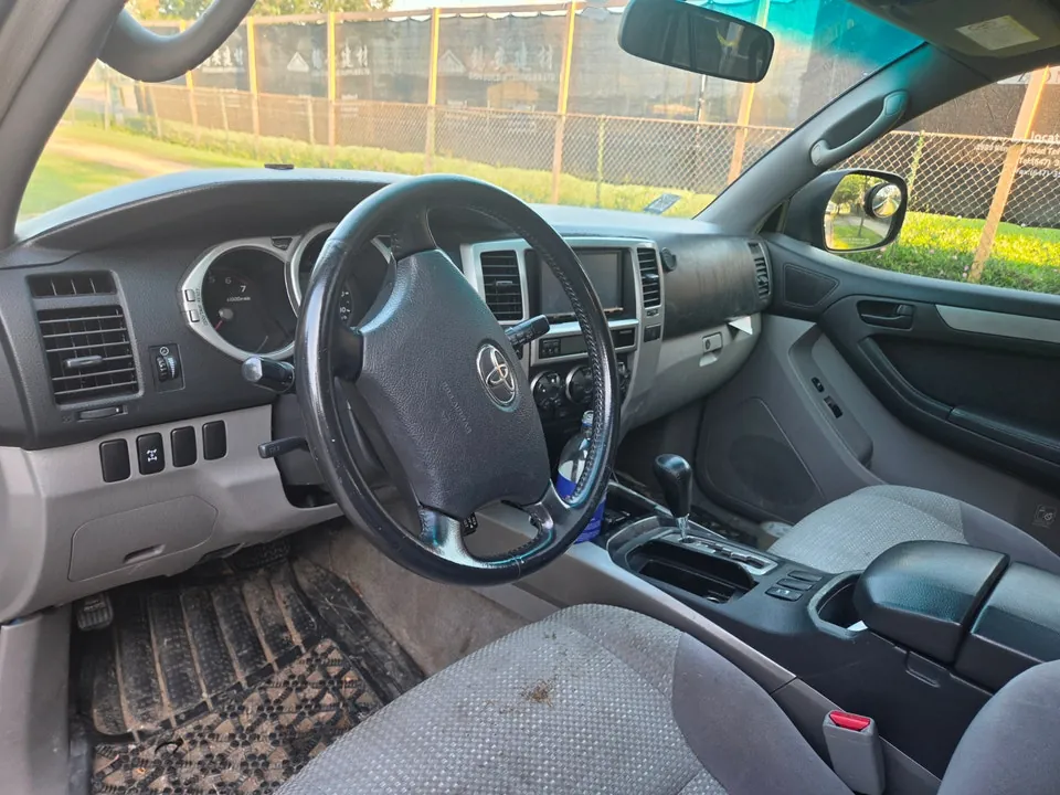Toyota 4Runner 2003 photo 2