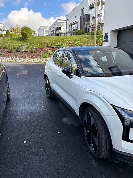 Volvo Ex30 2025 photo 3