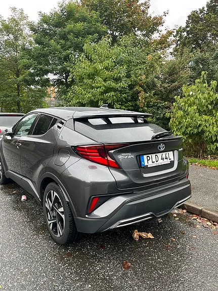 Toyota C-Hr 2022 photo 2