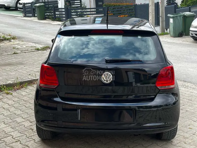 Volkswagen Polo 2012 photo 3