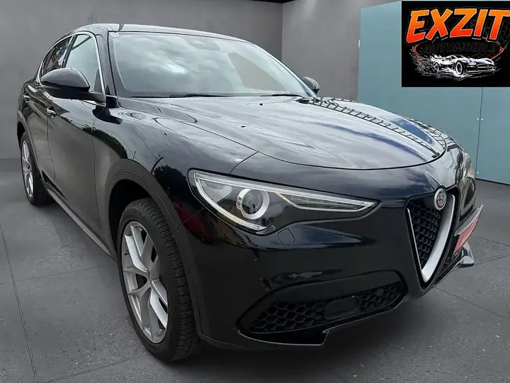 Alfa Romeo Stelvio 2017 photo 3