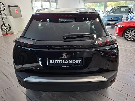 Peugeot E-2008 2023 photo 5