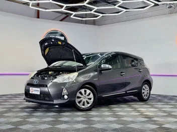 Toyota Aqua 2013 photo 4