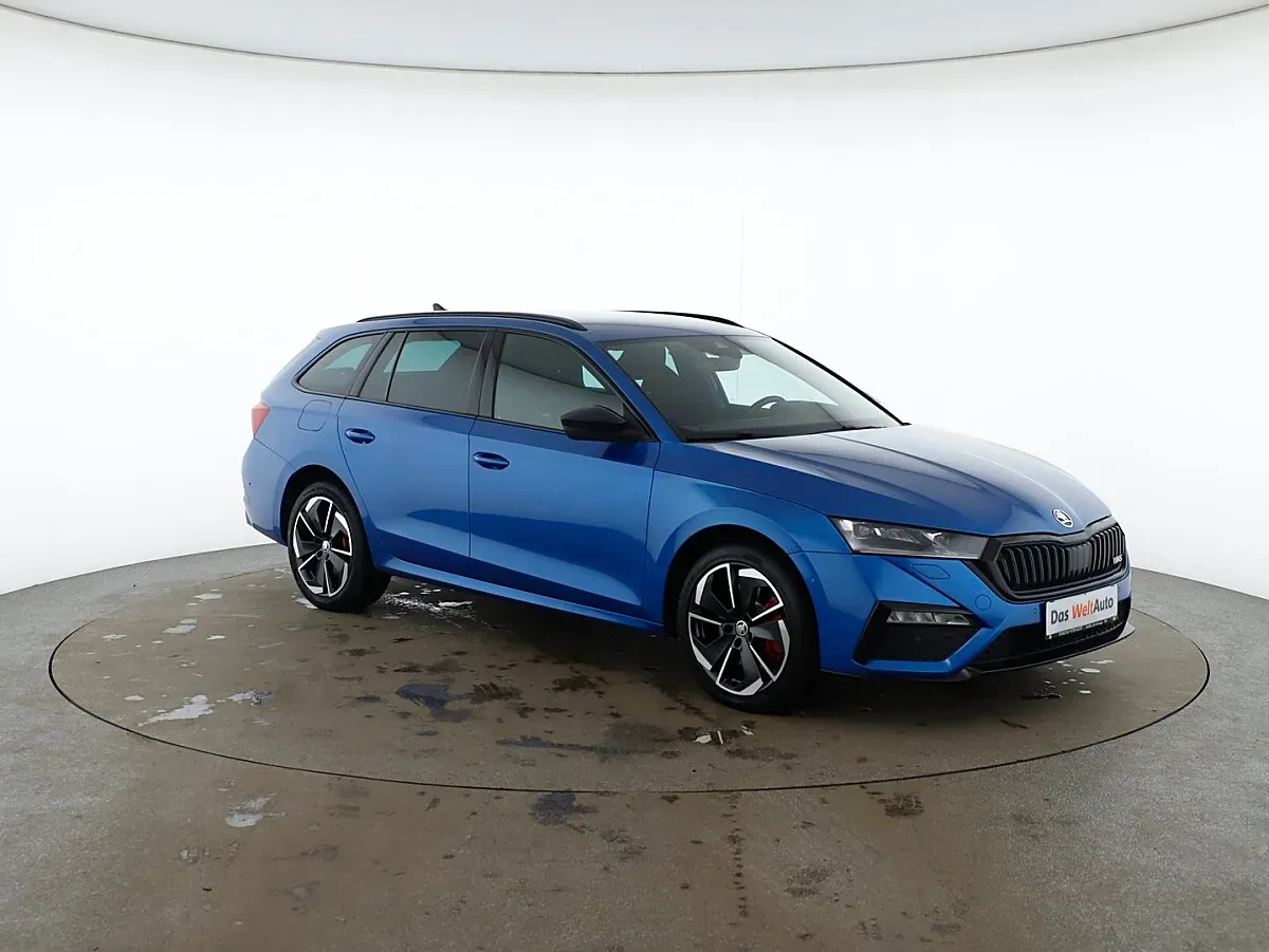 Skoda Octavia 2021 photo 3