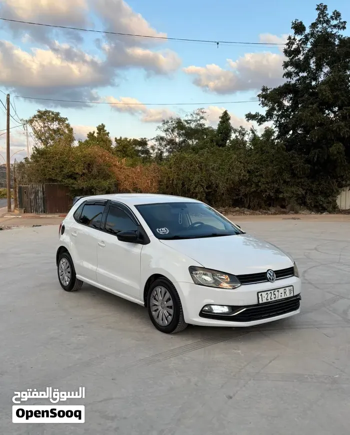 Volkswagen Polo 2017 photo 2