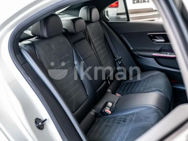 Mercedes-Benz C200 2022 photo 4