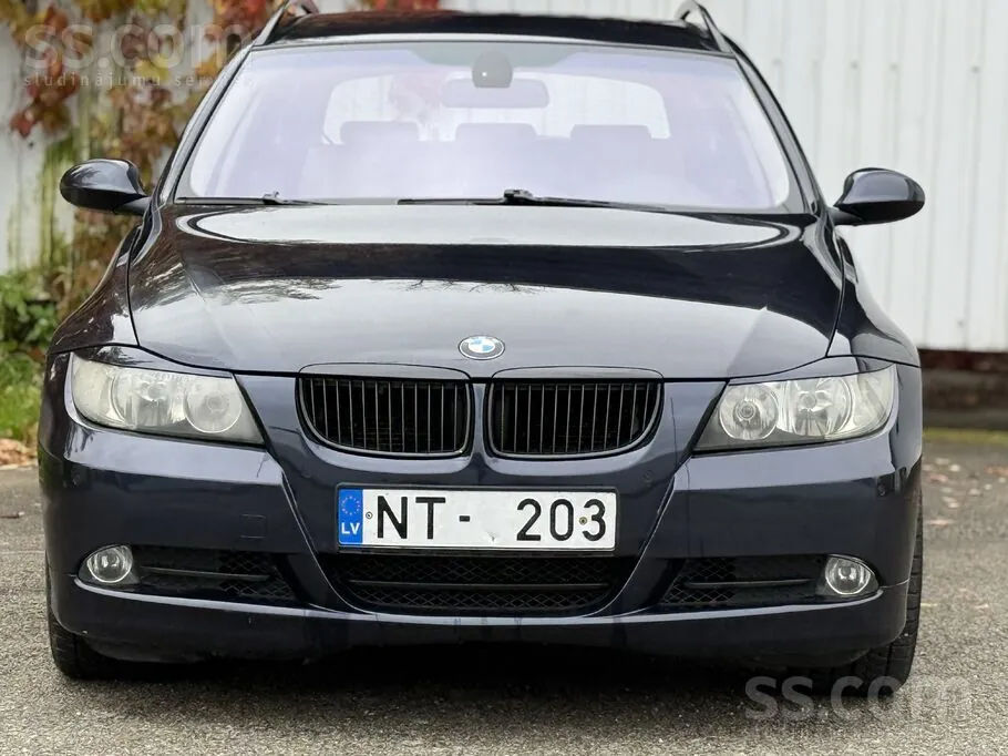 BMW 320