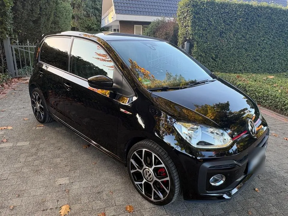 Volkswagen Up