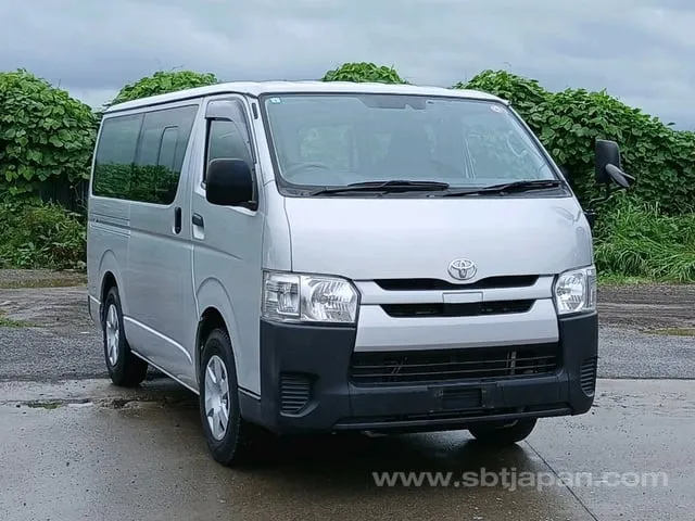 Toyota Hiace Van Dx