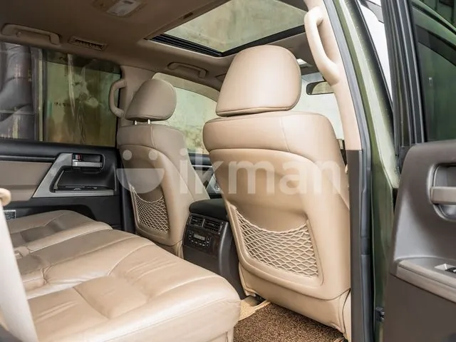 Toyota Land Cruiser 2011 photo 5
