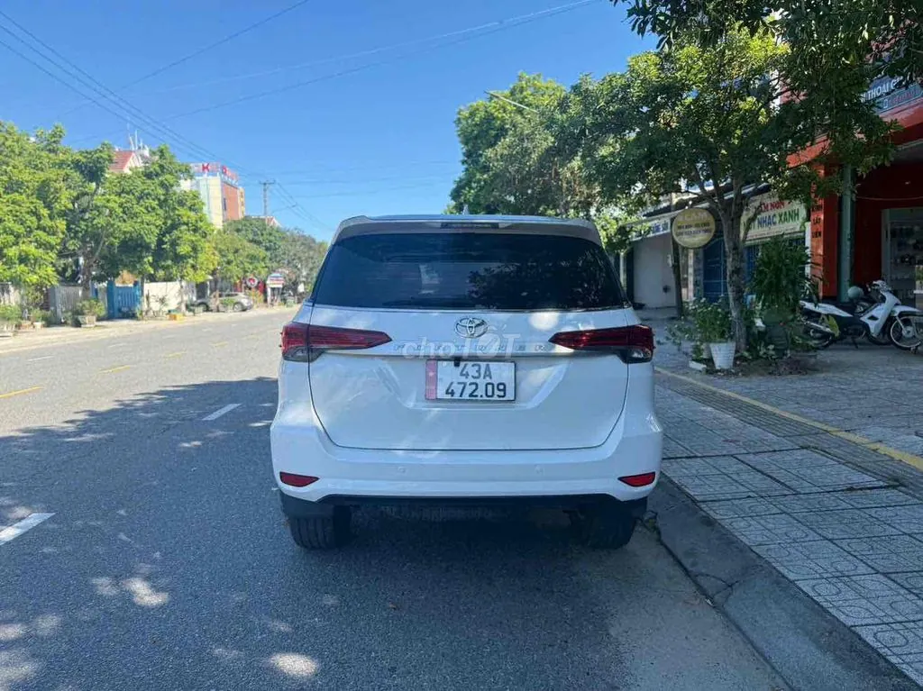 Toyota Fortuner 2017 photo 2