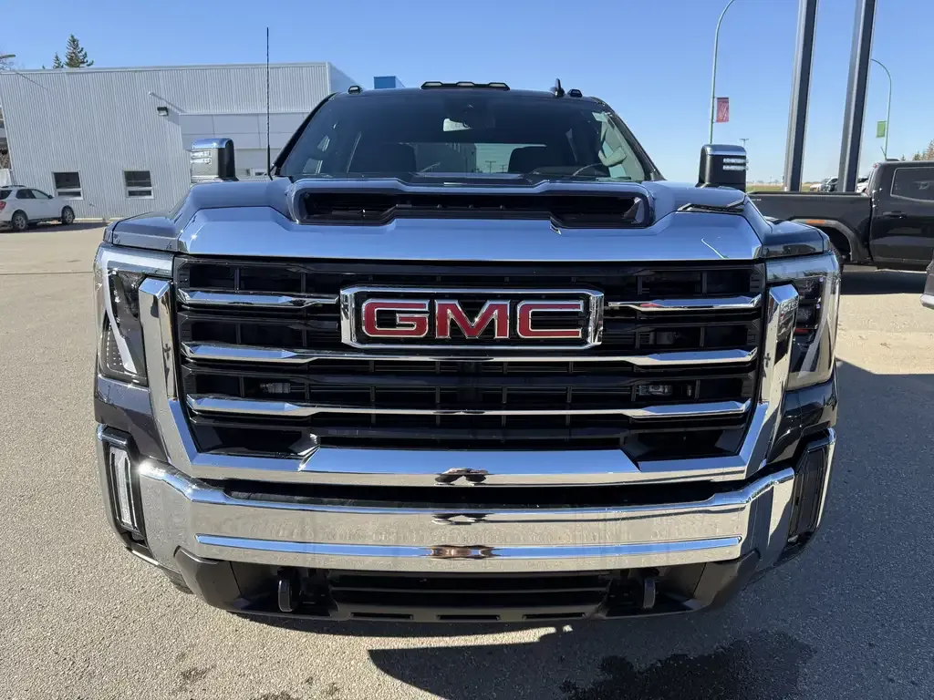 GMC Sierra 2500 2025 photo 2