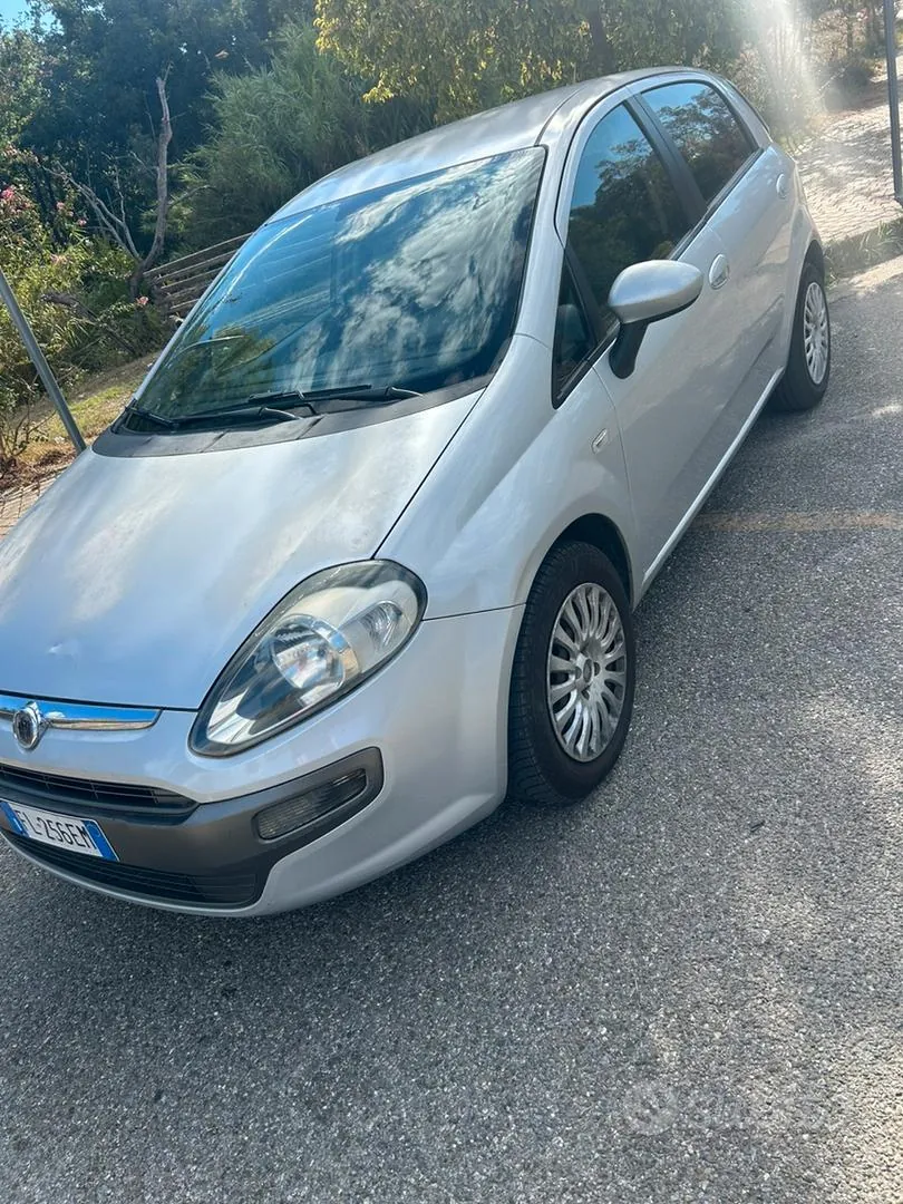 Fiat Punto 2014 photo 2
