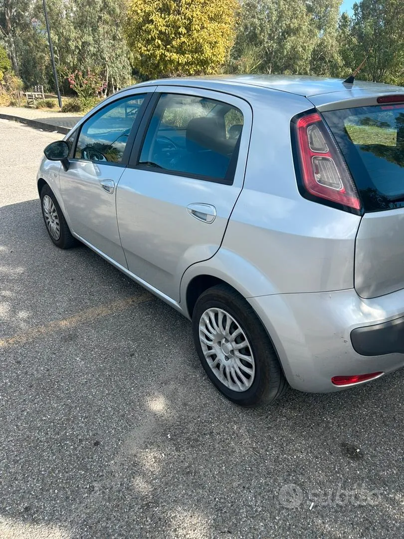 Fiat Punto 2014 photo 3